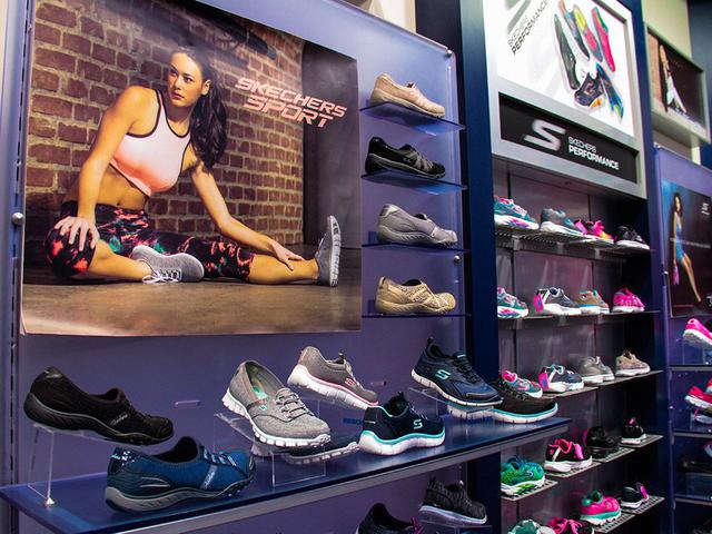 La marca de calzado deportivo Skechers abrió una tienda en Real Plaza Arequipa en este mes de julio. La tienda cuenta con una superficie de más de 130 metros cuadrados y se sumará a la que ya se encuentra en Real Plaza Trujillo (Foto: Plaza Norte)