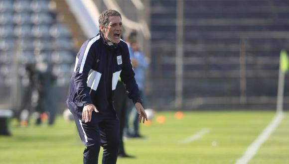 Mario Salas firmó por Alianza Lima hasta fines del próximo año. (Foto: Movistar Deportes)