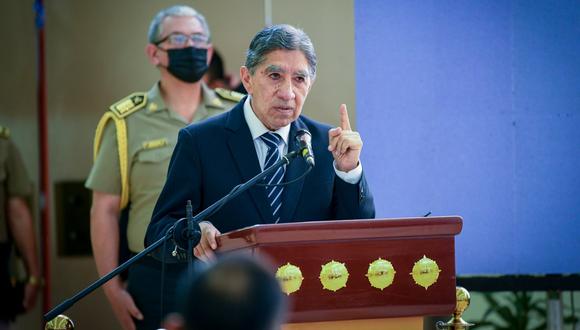 El ministro del Interior, Avelino Guillén, podría ser interpelado por el Congreso de la República | Foto: El Comercio
