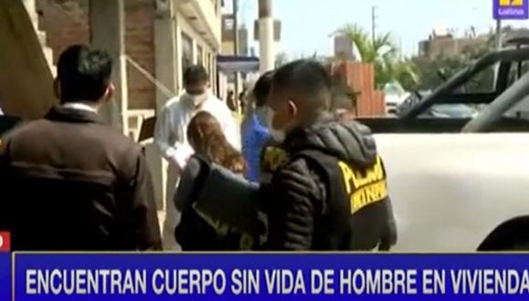 Agentes policiales investigan la muerte del mecánico de 55 años | Captura de video / Latina