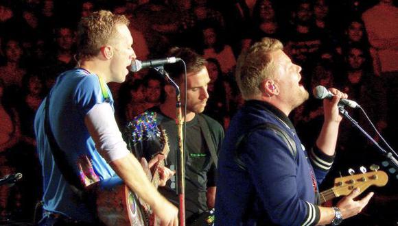 James Corden dejó el Carpool Karaoke para unirse a Coldplay