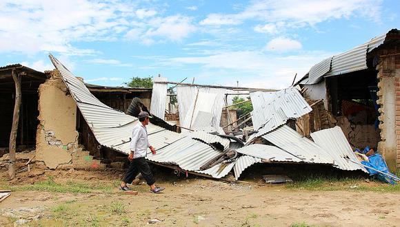 Las intensas lluvias también han ocasionado el colapso de varias viviendas en Tambogrande. (Foto: Ralph Zapata/ El Comercio)