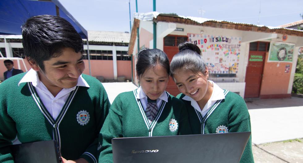 Los alumnos del colegio Cristo Rey de Coracora (Ayacucho) podrán acceder a los beneficios de Internet para el aprovechamiento de las TIC. (Foto: Cortesía)