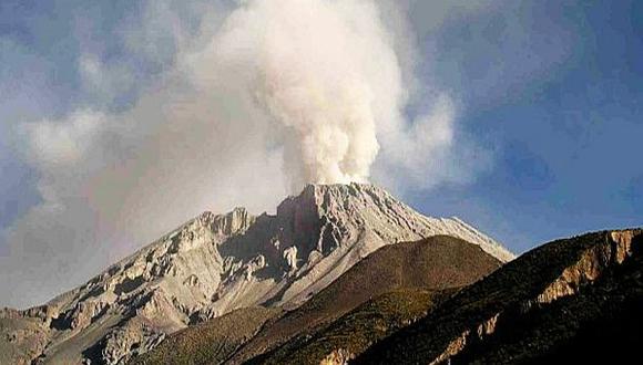 Volcán Ubinas registró explosiones en la madrugada del martes 4 de julio de 2023 | Foto: Archivo / Referencial