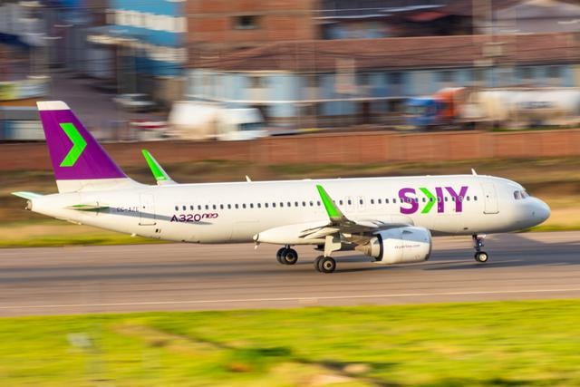 SKY operará nuevas rutas a Juliaca y Puerto Maldonado. Por lanzamiento las tarifas serán 15% más bajas que otras aerolíneas en el primer destino y cerca de 30% más económicas que la competencia en el segundo. Los vuelos iniciarán desde el 17 y 18 de febrero del 2020 respectivamente.