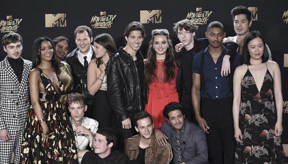 "13 Reasons Why": actores fueron de fiesta tras los MTV Awards