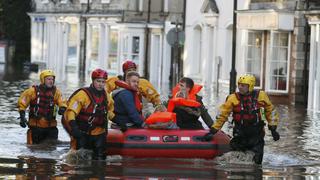 Cientos de evacuados por inundaciones en el norte de Inglaterra