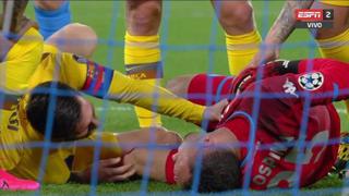 Barcelona vs Napoli: la dura entrada de Messi contra Ospina que le costó la amarilla al argentino [VIDEO]