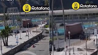 Chorrillos: reportan que un camión chocó con puente peatonal de playa Agua Dulce | VIDEO