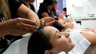 Congreso aprueba bajar IGV del 18 a 8% a peluquerías