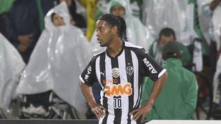 Nuevo técnico de Mineiro: "Ronaldinho es uno más del equipo"