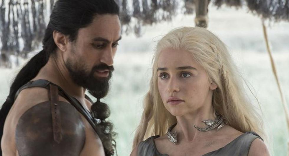 Joseph Naufahu es Khal Moro y Emilia Clarke es Daenerys Targaryen en 'Game of Thrones' (Foto: HBO)