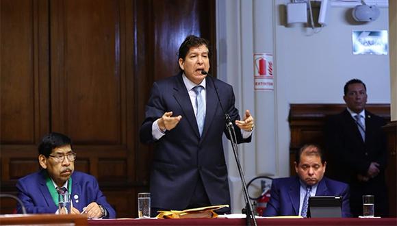 Iván Noguera negó ser amigo del suspendido juez César Hinostroza. (Foto: Congreso de la República)