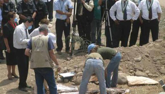 En la diligencia de exhumación participó también personal de la Dirección General de Búsqueda de Personas Desaparecidas del Ministerio de Justicia y Derechos Humanos. (Foto: GEC-referencial)