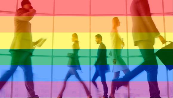 Si bien las políticas corporativas inclusivas LGBTQ se están convirtiendo en la norma, los trabajadores LGBTQ a menudo enfrentan un clima de parcialidad en su lugar de trabajo.