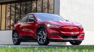 Ford aumenta la producción del Mustang Mach-E y se suma a Tesla en la rebaja de precios