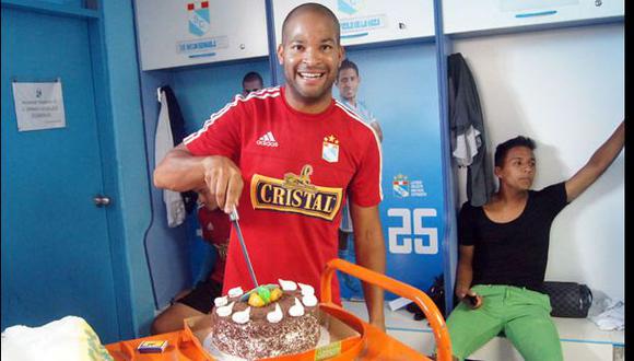 Rodríguez fue presentado en Cristal en el día de su cumpleaños