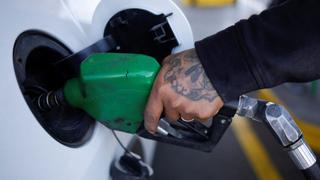 México suspende subsidio a gasolina en frontera con EE.UU.