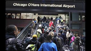 Así están los aeropuertos de Chicago tras cancelarse 800 vuelos