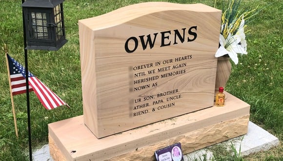 Una familia causó polémica al instalar una lápida con un peculiar epitafio en un cementerio de Estados unidos. (Foto: News Channel 8).