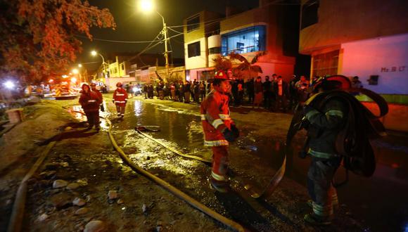 Incendio en depósito de combustible dejó un fallecido en San Martín de Porres | Foto: César Grados/@photo.gec