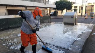 Coronavirus en Perú: refuerzan trabajos de desinfección en alrededores de Mesa Redonda | FOTOS