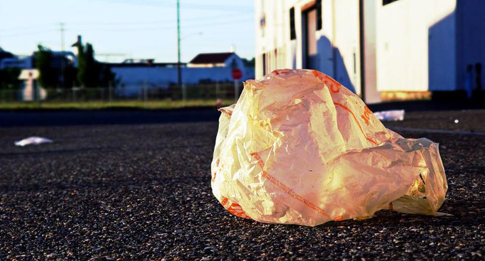 Las bolsas de plástico en California no podrán ser descartables. (Foto: Kables/Flickr)