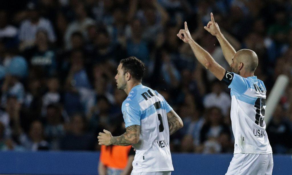 Racing y Athletico Paranaense asumen su primer desafío amistoso en San Juan. (Foto: AFP)