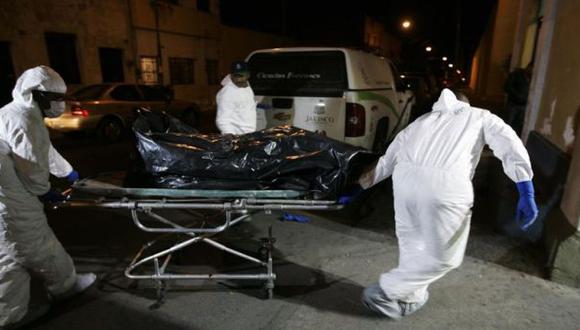 Descubren fosa clandestina con 30 cadáveres en México