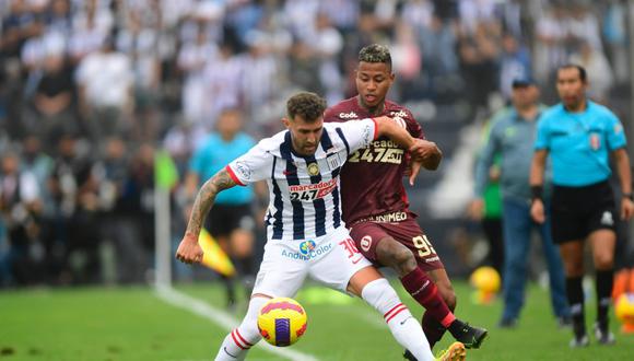 Goles de Universitario vs. Alianza Lima por el clásico peruano 2022.