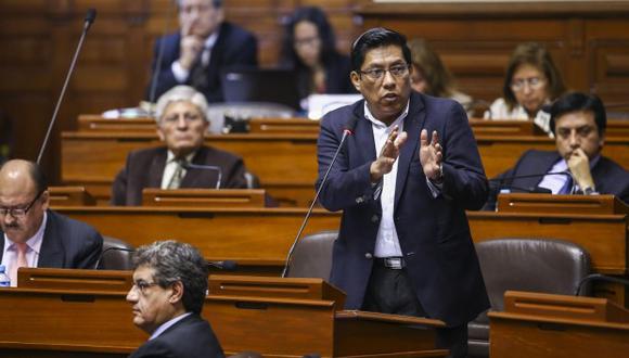 El oficialista Vicente Zeballos lamentó que la mayoría del Congreso no haya otorgado la confianza al Gabinete de Fernando Zavala. (Foto: Congreso)