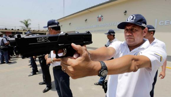 Actualmente la labor de los serenos es de apoyo a la Policía Nacional, que es la autorizada a portar armas por ley para combatir la delincuencia común. (Foto Andina / Referencial)