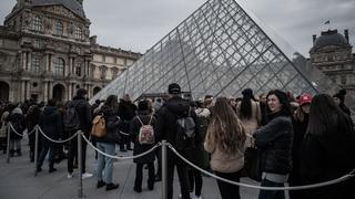 Museo del Louvre reabre tras nuevas medidas de protección contra el coronavirus | FOTOS