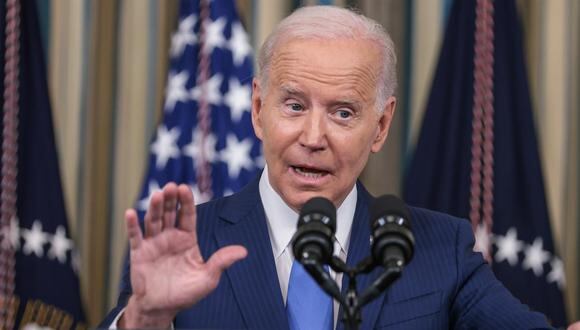 El presidente de Estados Unidos, Joe Biden, pronuncia comentarios y responde preguntas en la Casa Blanca, el 9 de noviembre de 2022. (EFE/EPA/OLIVER CONTRERAS).