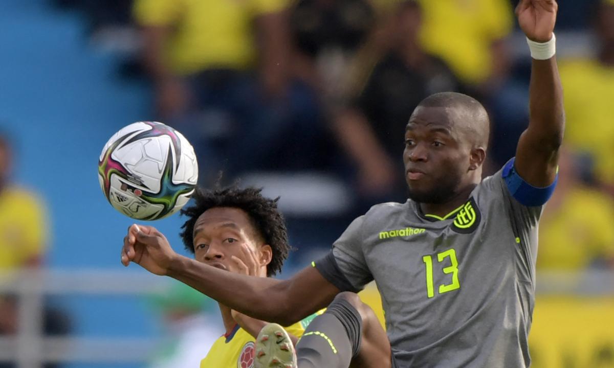 Colombia vs. Ecuador se enfrentaron por Eliminatorias | Foto: AFP