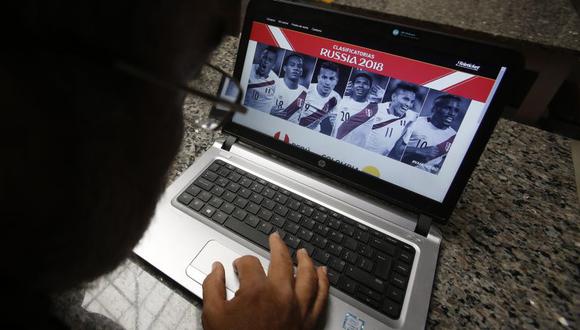 Venta inició a las 6 a.m. de este martes y miles de personas hacen 'cola' en Internet para adquirir un boleto. Selección peruana define su pase al Rusia 2018 (Hugo Pérez / El Comercio)