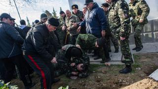Soldados de Ucrania se rinden en Crimea