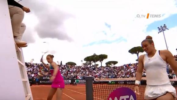 La tenista de República Checa Karolina Pliskova no soportó perder en el Abierto de Roma, tras un inédito fallo arbitral en su contra y desató su furia. El video es viral en YouTube.