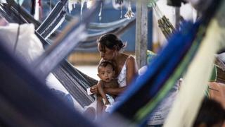 La difícil vida de los niños y adolescentes venezolanos en el norte de Brasil