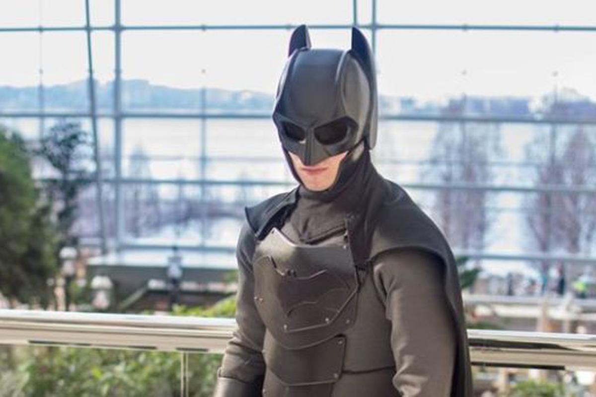 Facebook: estudiante recreó la armadura de Batman (FOTOS) | REDES-SOCIALES  | EL COMERCIO PERÚ