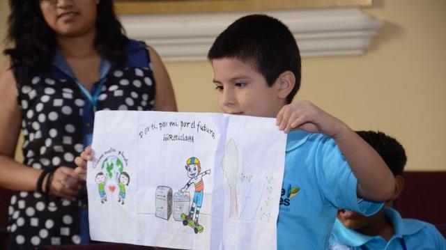 Niños cooperan con planes municipales en Miraflores - 2