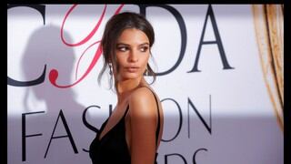 Emily Ratajkowski se luce en un yate y cautiva a sus millones de seguidores en Instagram