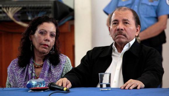 El presidente de Nicaragua, Daniel Ortega (derecha) y su esposa, la vicepresidenta Rosario Murillo. (Foto: REUTERS).