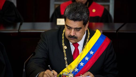 Nicolás Maduro inició hoy su segundo gobierno, que no es reconocido como legítimo por el Perú. (Foto: EFE)