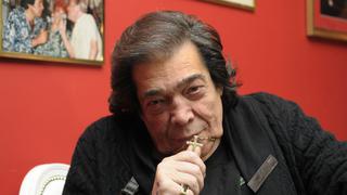 Cantante argentino Cacho Castaña muere a los 77 años