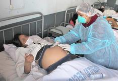 Cusco: mujer de 50 años con COVID-19 dio a luz y sus gemelos están bien de salud