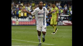 Ronaldinho fue aplaudido en el Azteca como en el Bernabéu