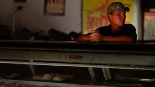 Venezolanos molestos en el primer día de apagones [VIDEO]