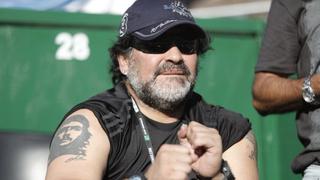 Diego Armando Maradona incursiona en el boxeo (VIDEO)