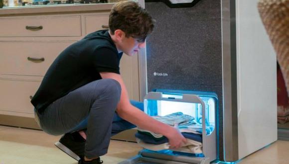 Crean máquina que plancha y dobla ropa en solo unos segundos